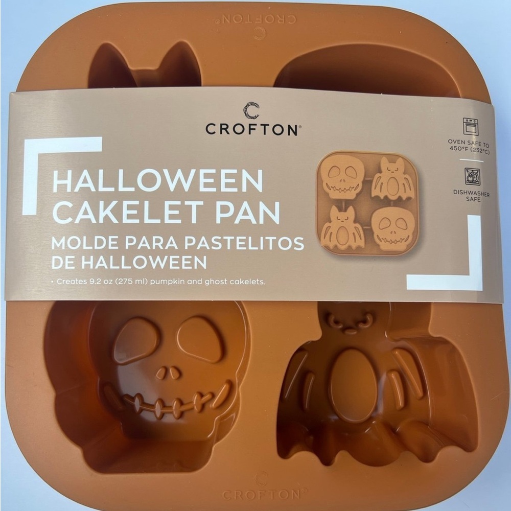Crofton Halloween Cakelet Pan